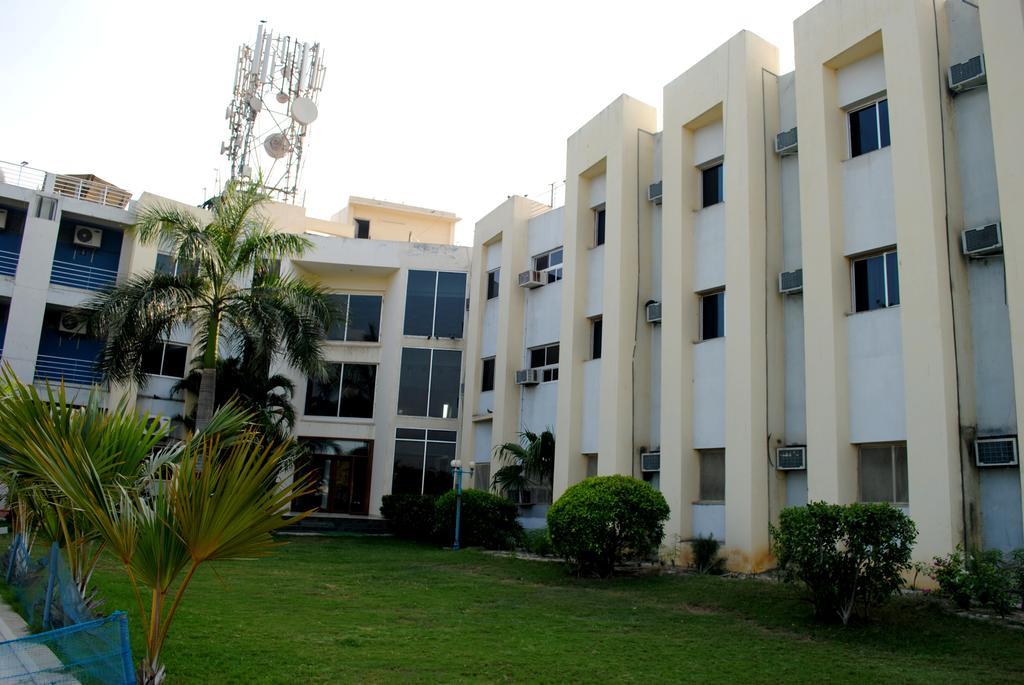 The Shiv Nautica Hotel Mundra Buitenkant foto