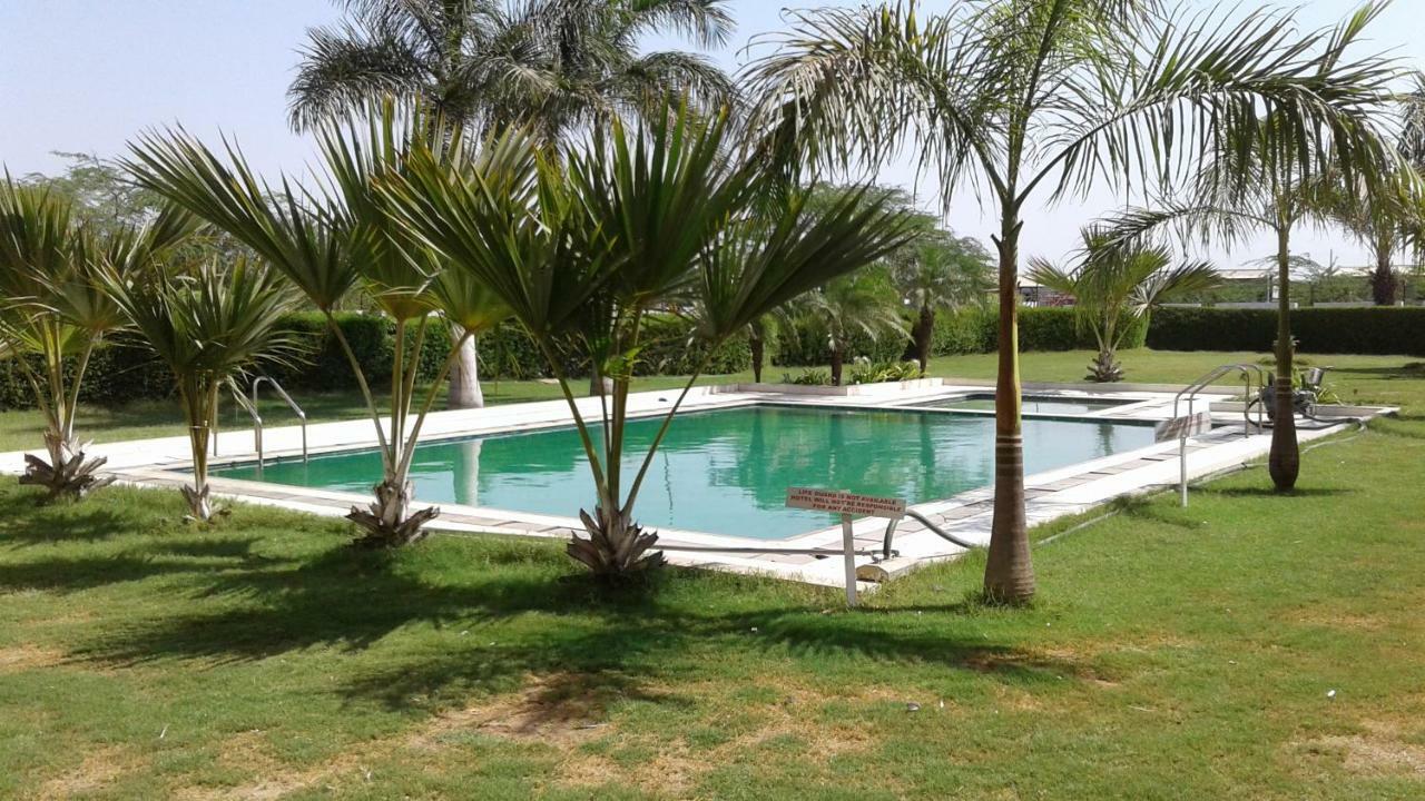 The Shiv Nautica Hotel Mundra Buitenkant foto